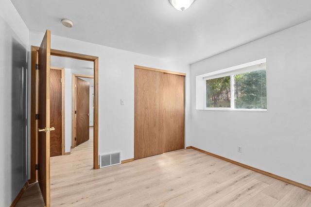 4605 E Greenbluff Rd, Colbert, WA 99005
