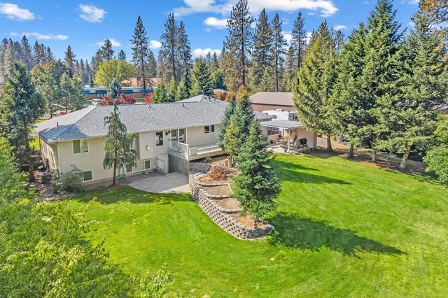4605 E Greenbluff Rd, Colbert, WA 99005