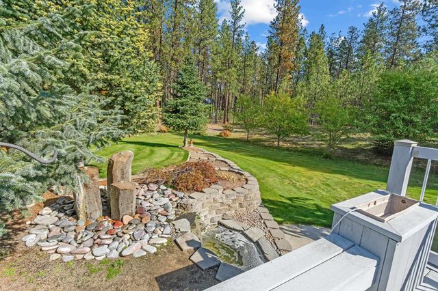 4605 E Greenbluff Rd, Colbert, WA 99005