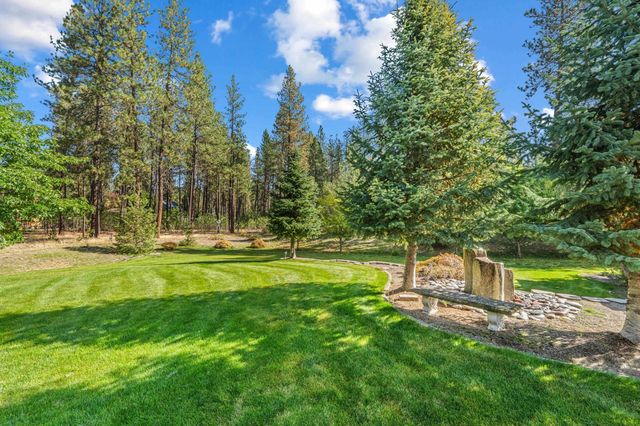 4605 E Greenbluff Rd, Colbert, WA 99005
