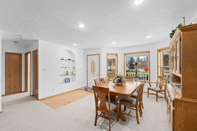 4605 E Greenbluff Rd, Colbert, WA 99005