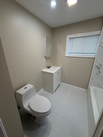 89 Johnson St 2, Lynn, MA 01902