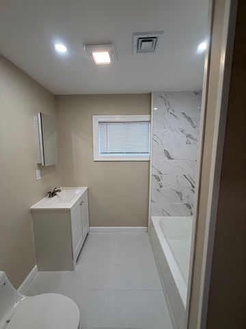 89 Johnson St 2, Lynn, MA 01902