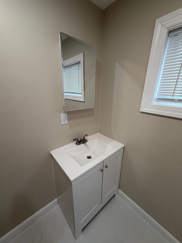 89 Johnson St 2, Lynn, MA 01902