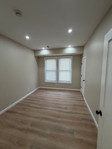 89 Johnson St 2, Lynn, MA 01902