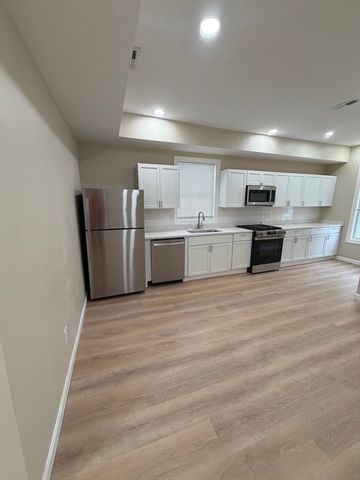 89 Johnson St 2, Lynn, MA 01902