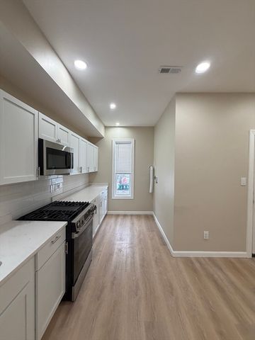 89 Johnson St 2, Lynn, MA 01902