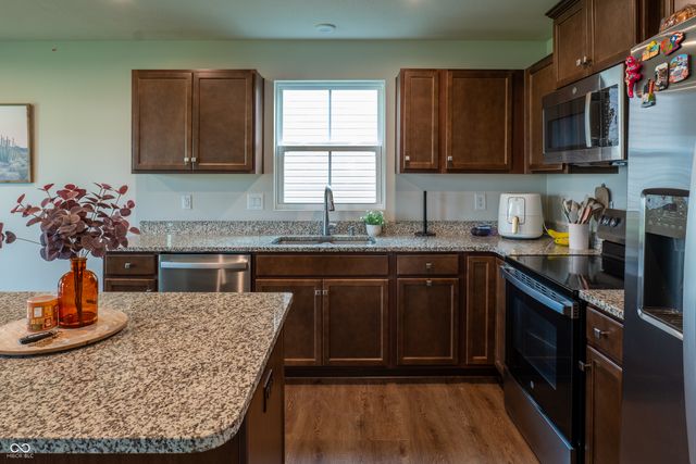 1230 Maumee Court, Greenfield, IN 46140