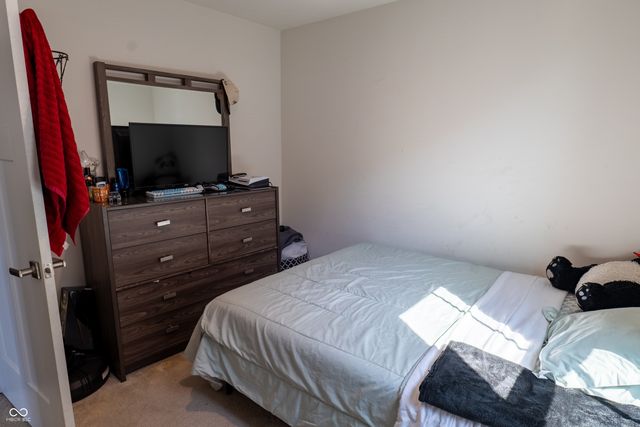 1230 Maumee Court, Greenfield, IN 46140