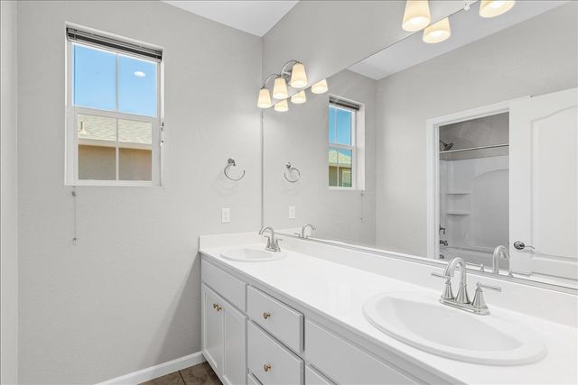2237 Province Pl, Hughson, CA 95326