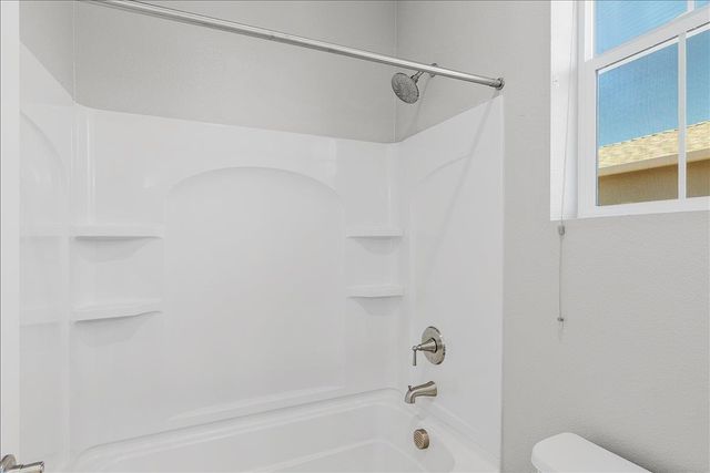 2237 Province Pl, Hughson, CA 95326