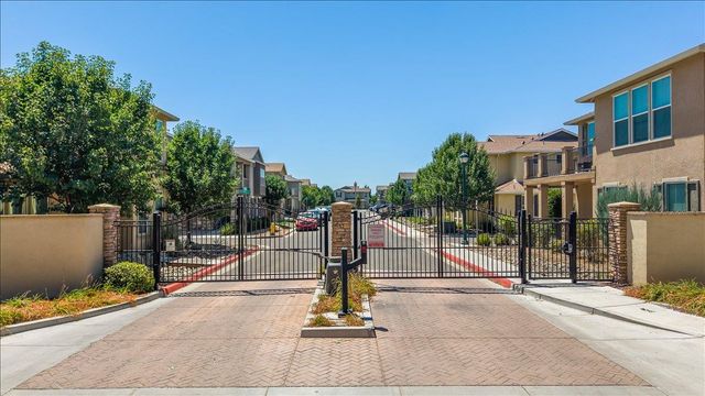 2237 Province Pl, Hughson, CA 95326