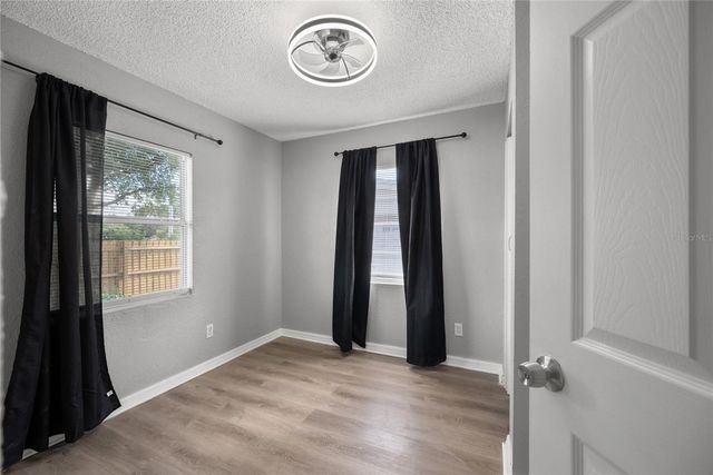 605 S DISSTON AVENUE, Tarpon Springs, FL 34689