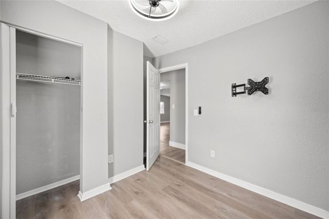 605 S DISSTON AVENUE, Tarpon Springs, FL 34689