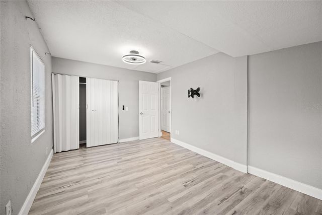 605 S DISSTON AVENUE, Tarpon Springs, FL 34689