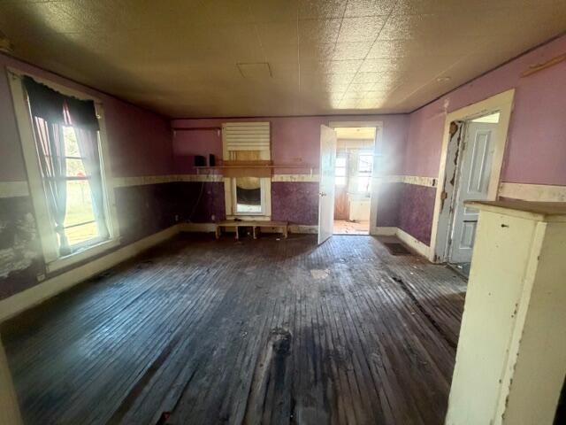 81 S Gibbs Street, White Cloud, MI 49349