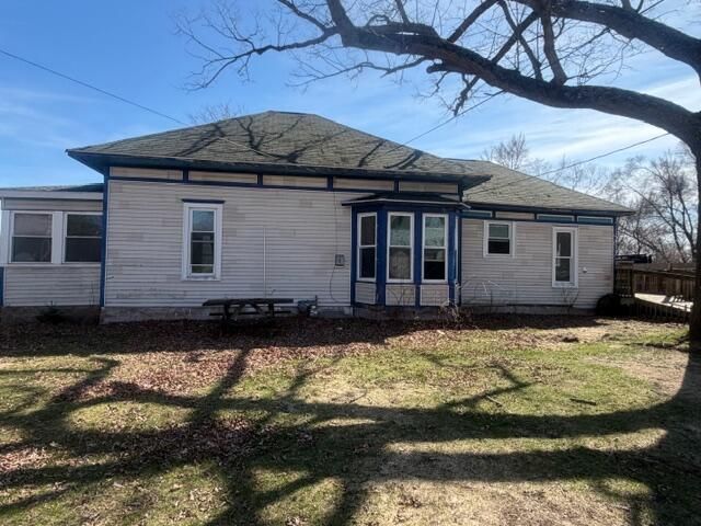 81 S Gibbs Street, White Cloud, MI 49349