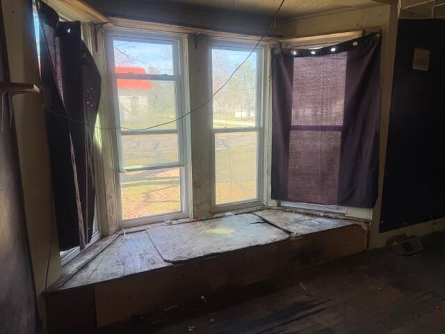 81 S Gibbs Street, White Cloud, MI 49349