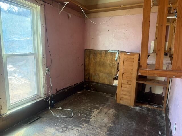 81 S Gibbs Street, White Cloud, MI 49349