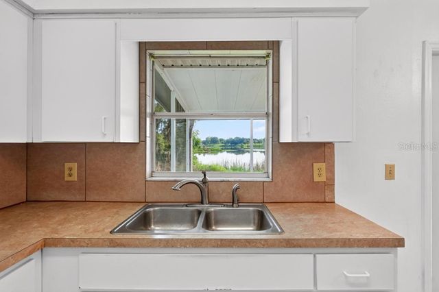 57 CAYMAN CIRCLE, Umatilla, FL 32784