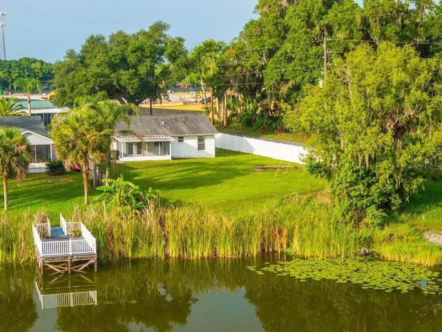 57 CAYMAN CIRCLE, Umatilla, FL 32784