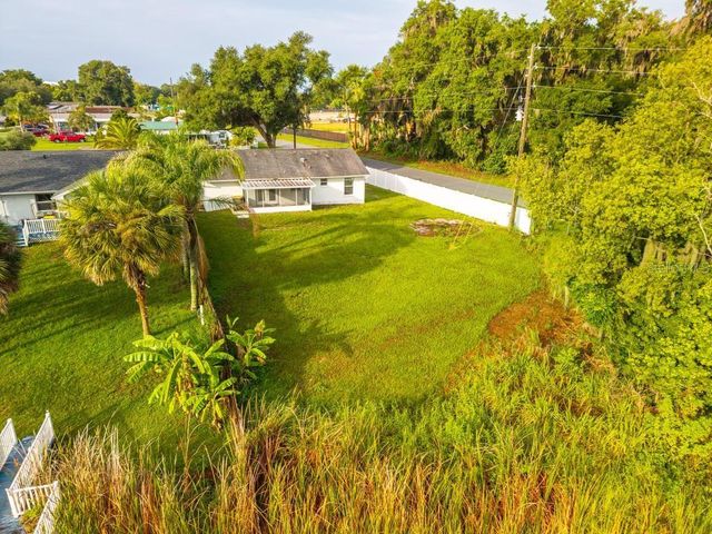 57 CAYMAN CIRCLE, Umatilla, FL 32784