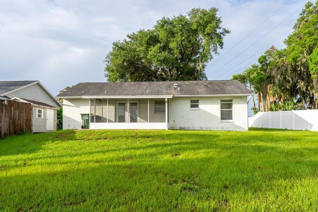 57 CAYMAN CIRCLE, Umatilla, FL 32784