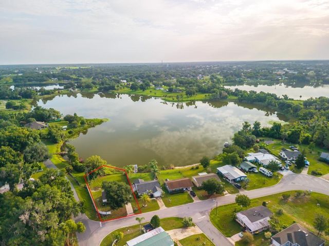 57 CAYMAN CIRCLE, Umatilla, FL 32784