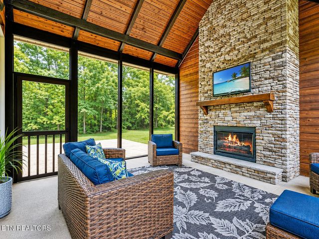 332 Harris Rd, Old Fort, TN 37362