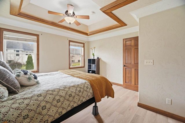 535 COONEN DRIVE, Combined Locks, WI 54113