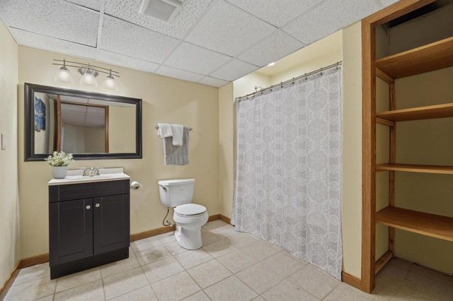 535 COONEN DRIVE, Combined Locks, WI 54113