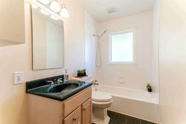 6077 Grand River Road, Newburgh, IN 47630