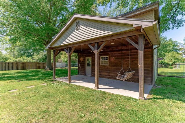 6077 Grand River Road, Newburgh, IN 47630