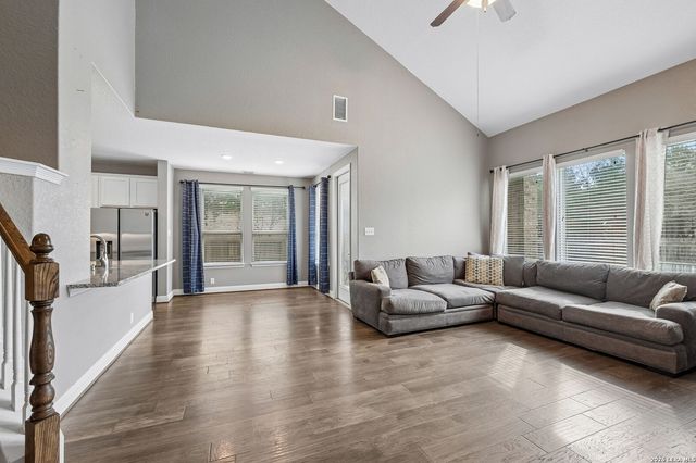 647 MISSION HILL RUN, New Braunfels, TX 78132