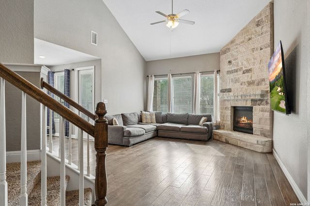 647 MISSION HILL RUN, New Braunfels, TX 78132