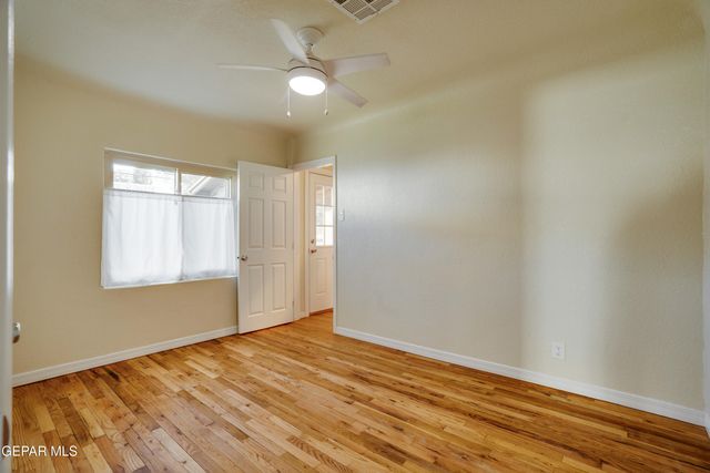 3324 N Stanton Street, El Paso, TX 79902