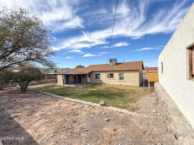 3324 N Stanton Street, El Paso, TX 79902