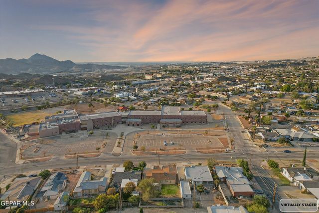 3324 N Stanton Street, El Paso, TX 79902