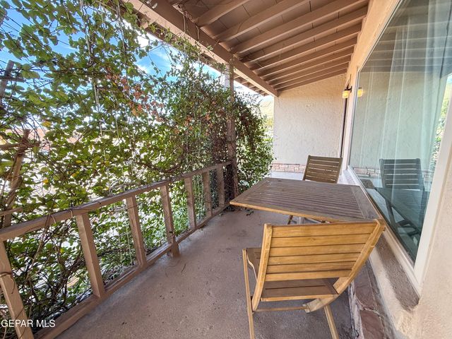 3324 N Stanton Street, El Paso, TX 79902