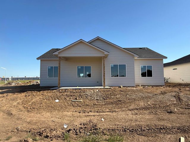 27 Kingdom Ct, Goddard, KS 67052