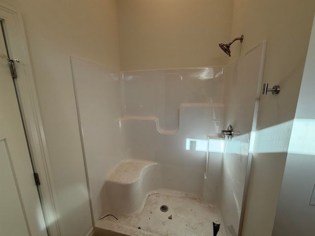 27 Kingdom Ct, Goddard, KS 67052