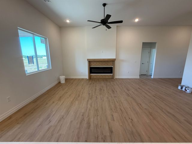 27 Kingdom Ct, Goddard, KS 67052