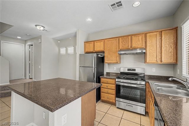 8284 Harvest Spring Place, Las Vegas, NV 89143