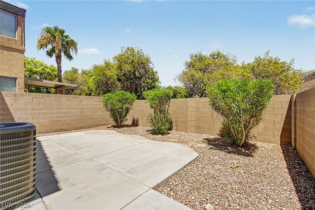 8284 Harvest Spring Place, Las Vegas, NV 89143