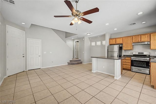 8284 Harvest Spring Place, Las Vegas, NV 89143
