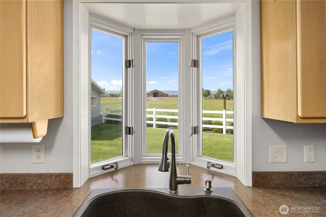 1231 Game Farm Road, Ellensburg, WA 98926