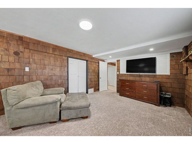1005 Knobcone Pl, Loveland, CO 80538