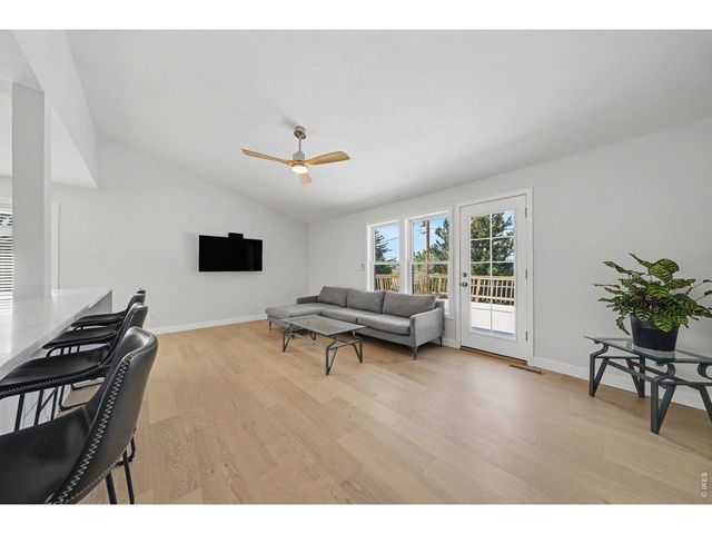 1005 Knobcone Pl, Loveland, CO 80538