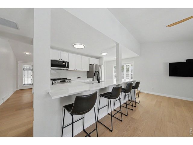 1005 Knobcone Pl, Loveland, CO 80538