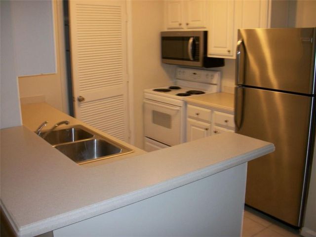 207 Granville Court, Sandy Springs, GA 30328